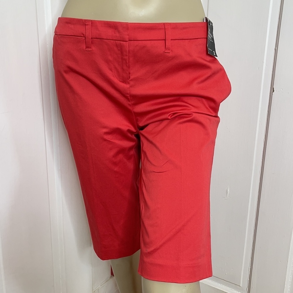 NWT•NEW YORK & Company•Short